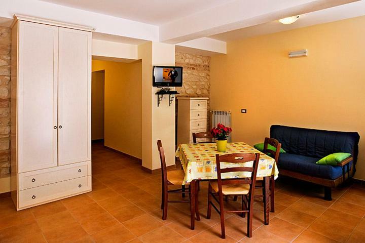 Il Poggio Dei Pettirossi Apartman Pettorano sul Gizio Kültér fotó