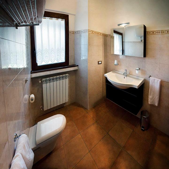 Il Poggio Dei Pettirossi Apartman Pettorano sul Gizio Kültér fotó